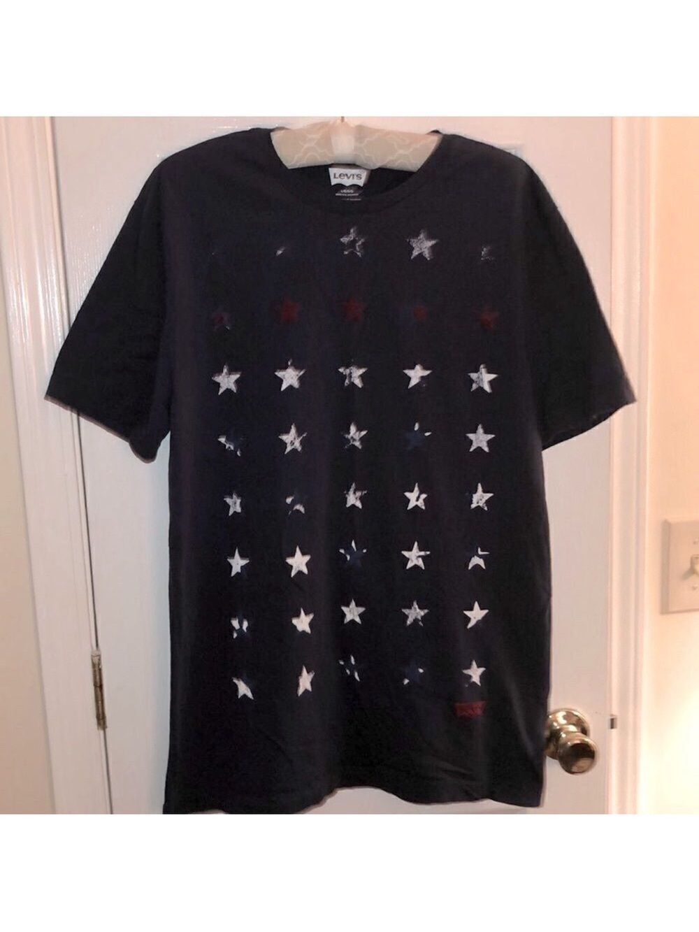 LEVI’S L Navy Distressed Stars Style Tee